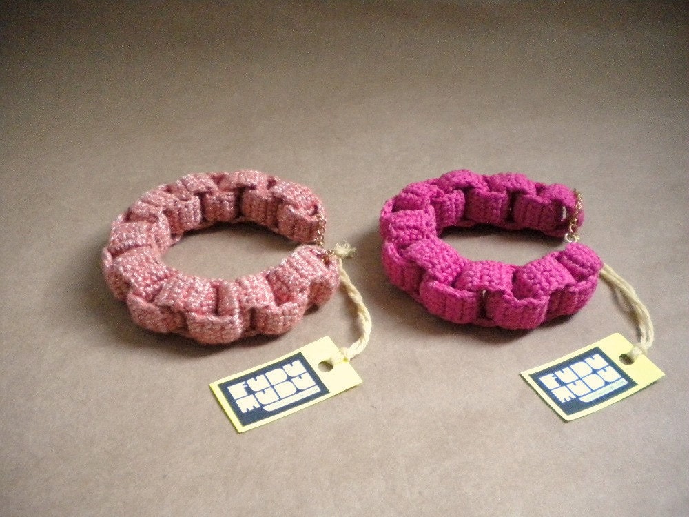 Pinkish orange chain bracelet