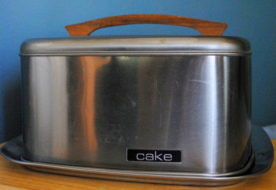 Vintage Lincoln Beautyware Cake Carrier