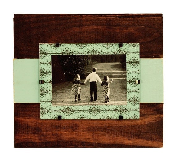 Small 
Distressed Frame with Bow
