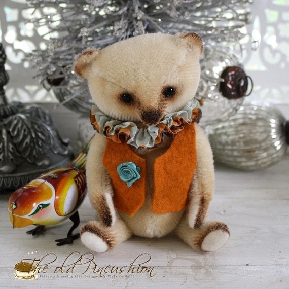 Percy in Autumn Cheer, Bear Sewing Mohair kit.