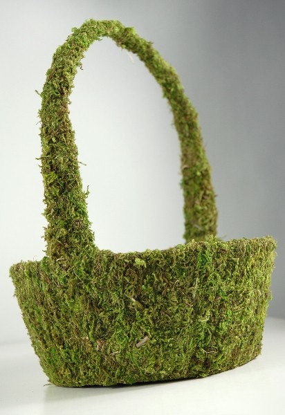 Moss Wedding Basket for Flower Girl, Favors or Christmas Holiday Gifts by FleurDetaillee on Etsy