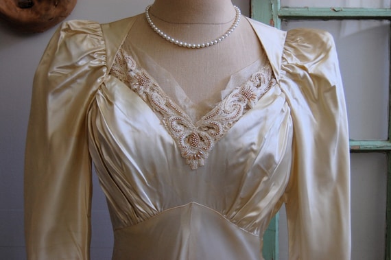 The Celestine- Vintage 1940s Liquid Ivory Satin Beaded Mesh Sweetheart Bust Long Train Wedding Gown Dress Size 4 6 Medium M