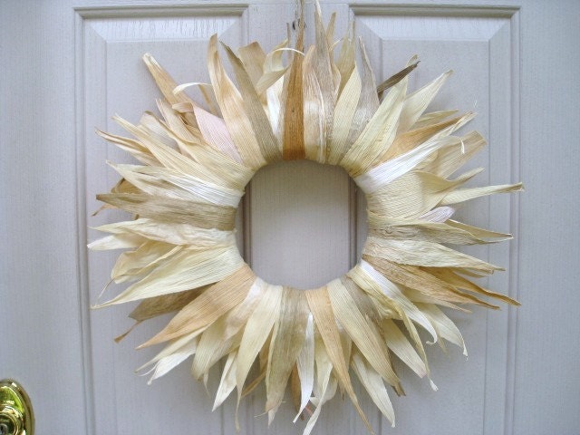 Cornhusk Starburst Wreath, 22 inch (no103)