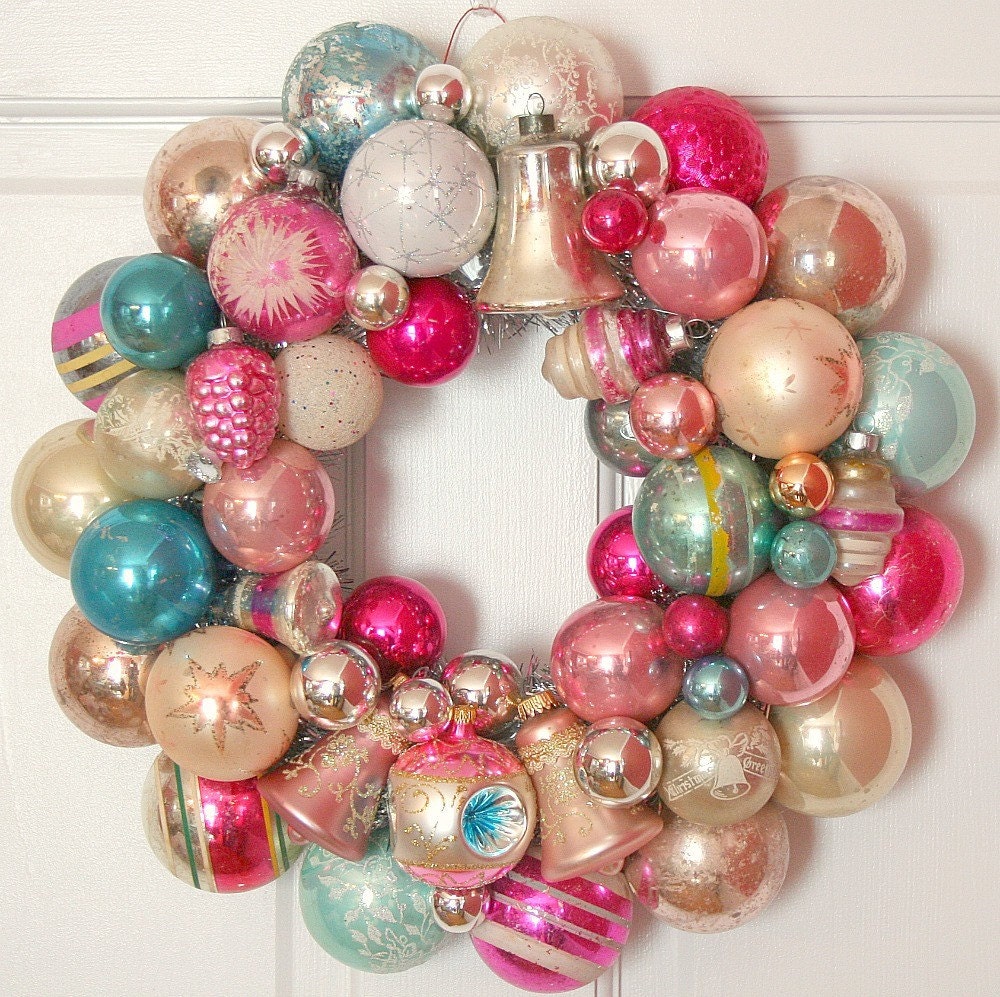 Vintage Ornament Wreath Shiny Brite Pinks and Aqua