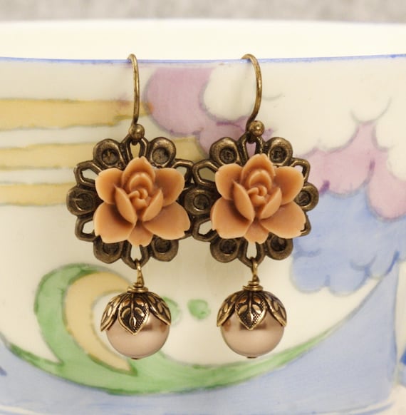 Free Shipping - Latte Flower Earrings