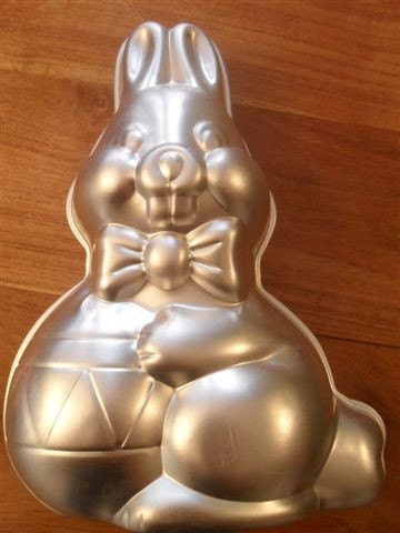 wilton easter bunny cake pan. vintage Wilton Cake pan - the Bunny from 1984. From Shoptastic