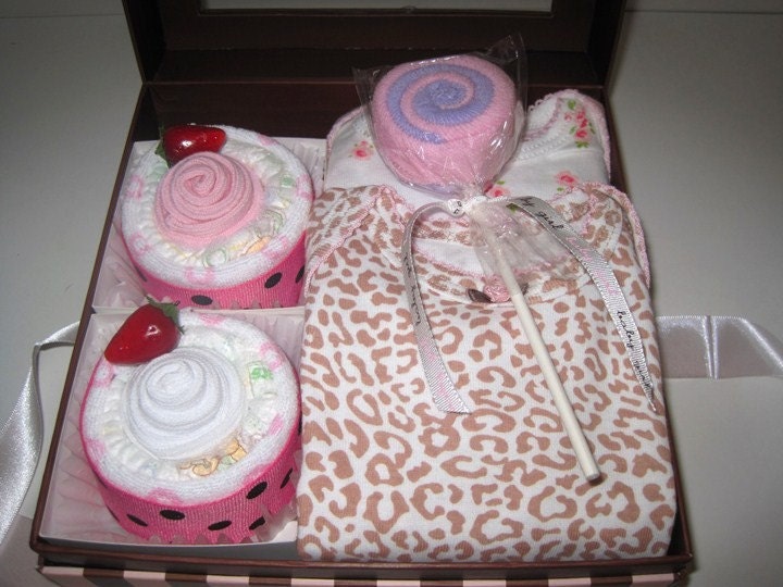 PRE HOLIDAY SALE Baby Girl Onesies and Diaper Cupcakes Gift Set with Bonus Washcloth Lollipop
