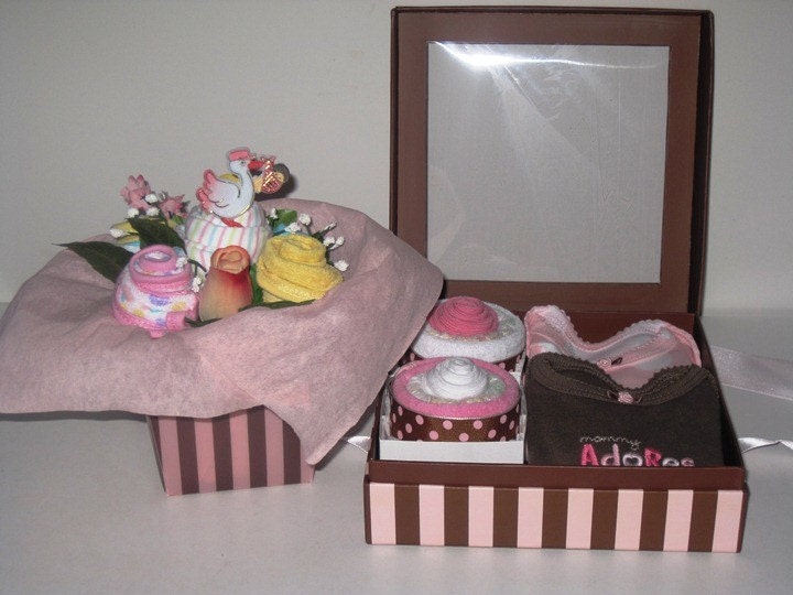 PRE HOLIDAY SALE Save Eight Dollars on this Onesies/Diaper Cupcakes/Bouquet Bundle