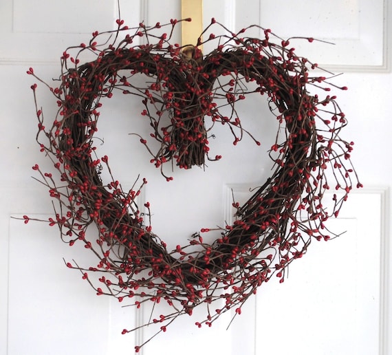 Red Berry Valentine Heart Wreath