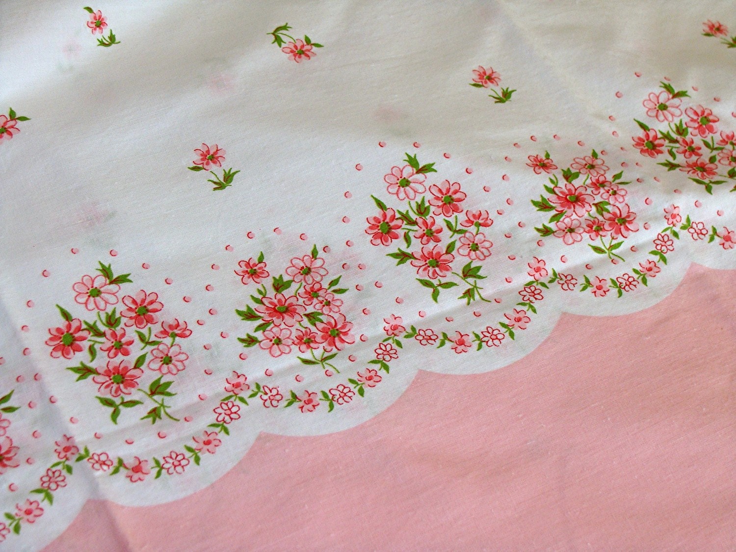 Vintage Cotton Full Feedsack Border Print fabric - little pink daisy flowers on white