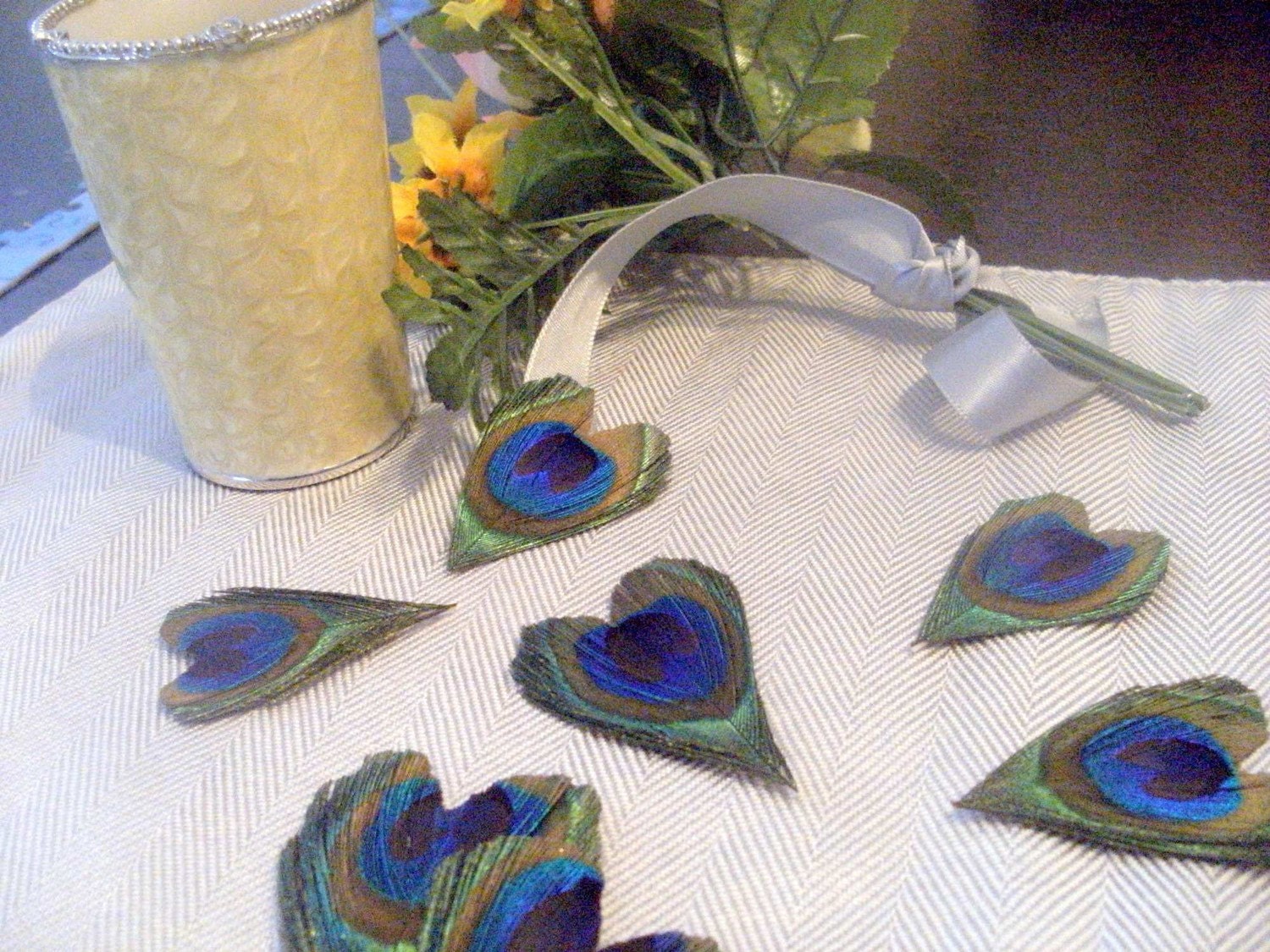 Charming Peacock Feather Hearts- 100