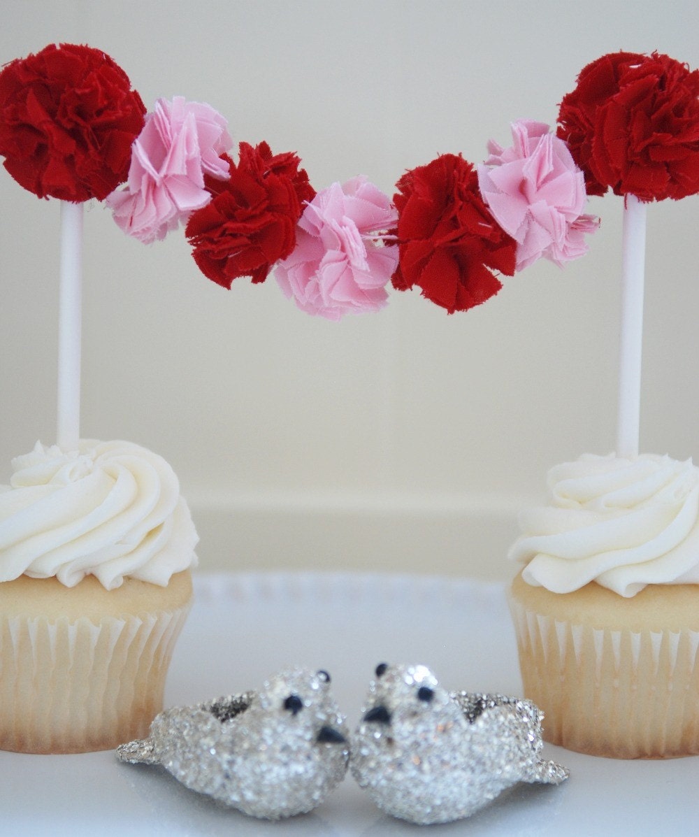 LOVE Cake Garland (Red and Pink)