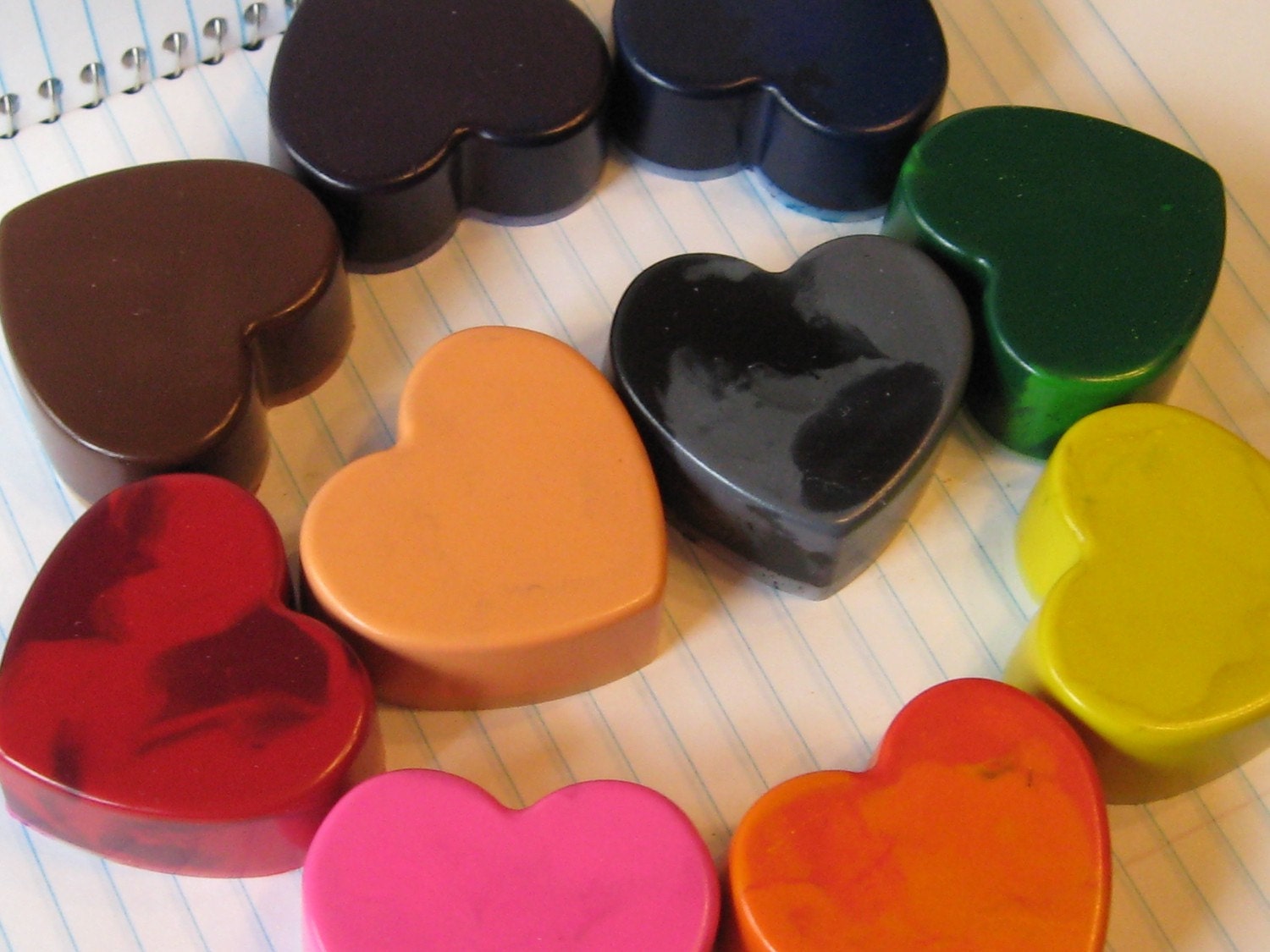 Set of 10 Heart Crayons