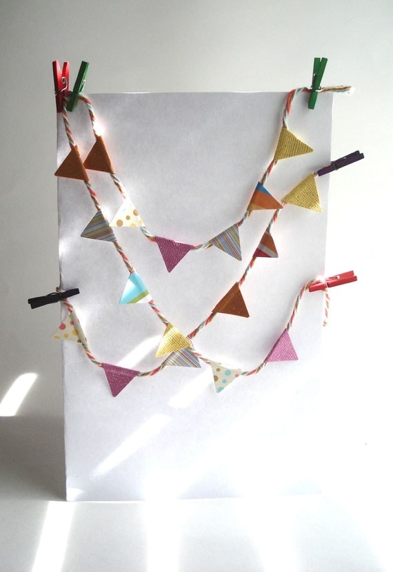 Tiny Paper Pennant Banner Favors - Set of 5