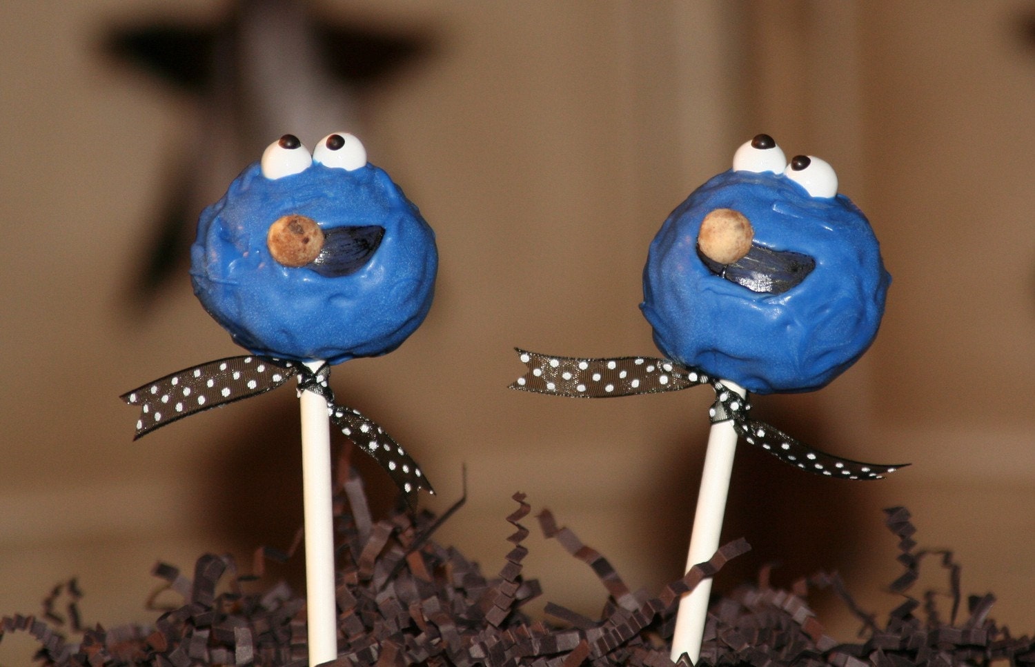 Mom's Killer Cakes & Cookies Cookie Monster Sesame Street Cake Pops