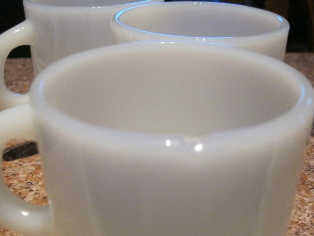 4 Vintage White Termocrisa Milk Glass Cups - Number 13