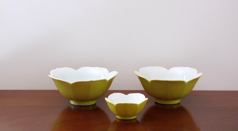 Vintage Japanese Lotus Bowls, yellow