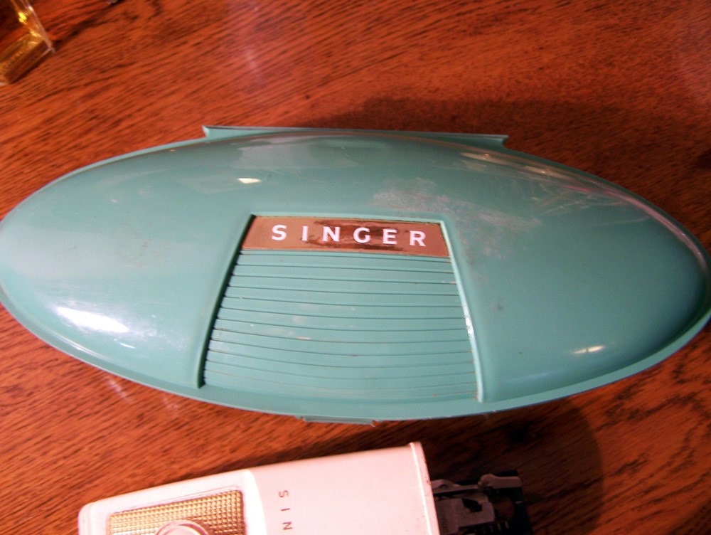 Vintage Singer Button Holer No. 489500 Original Case