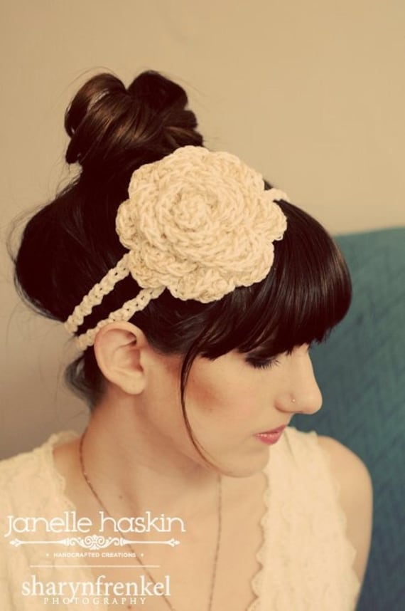 The Leila Rose Headband in Cream and Gold Sparkle
