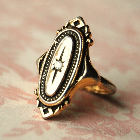 Vintage Avon Art Deco Ring