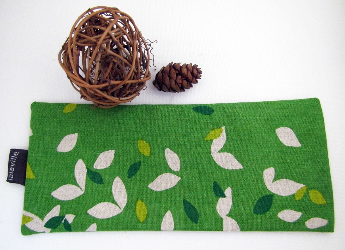 Fresh from Vermont lavender eye pillow in Woodland green