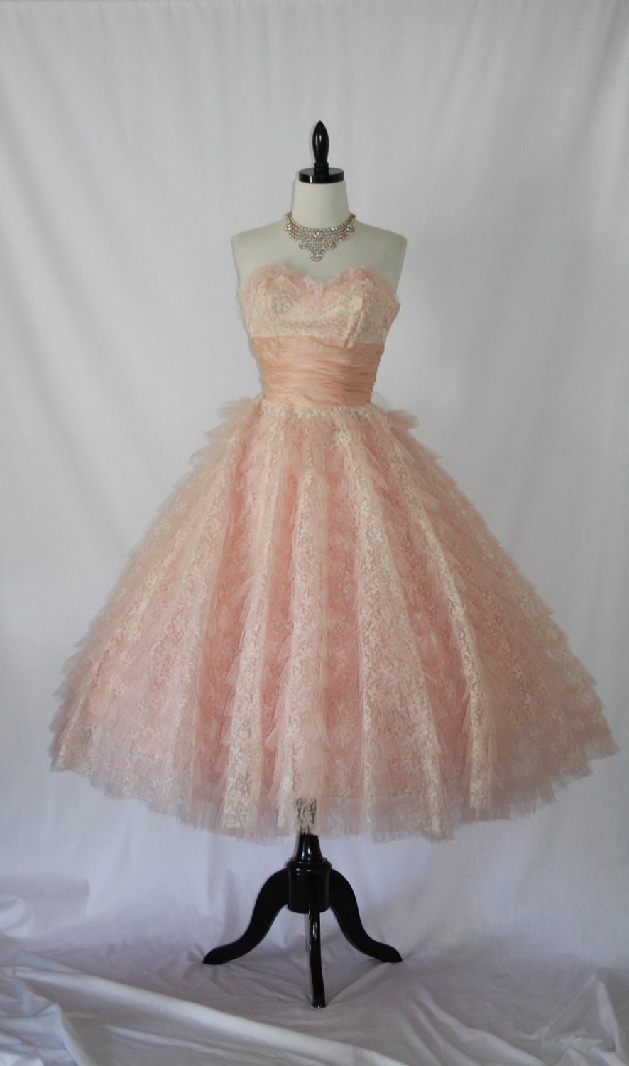 Delicious Vintage 1950's Pink and White Lace and Tulle Strapless Wedding Frock