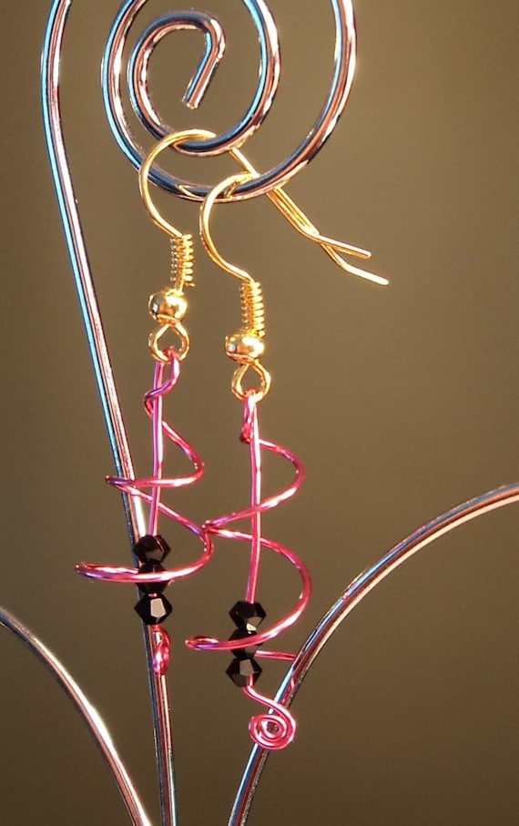 Pink wire and black swarovski crystal earrings