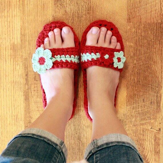 Pammy Sandals with Flowers PDF Crochet Pattern
