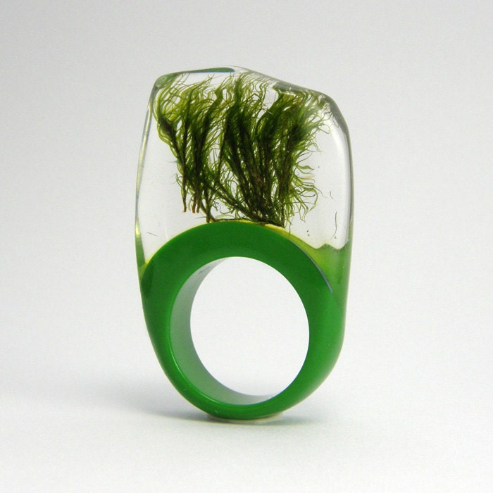 Moss and green resin Ring