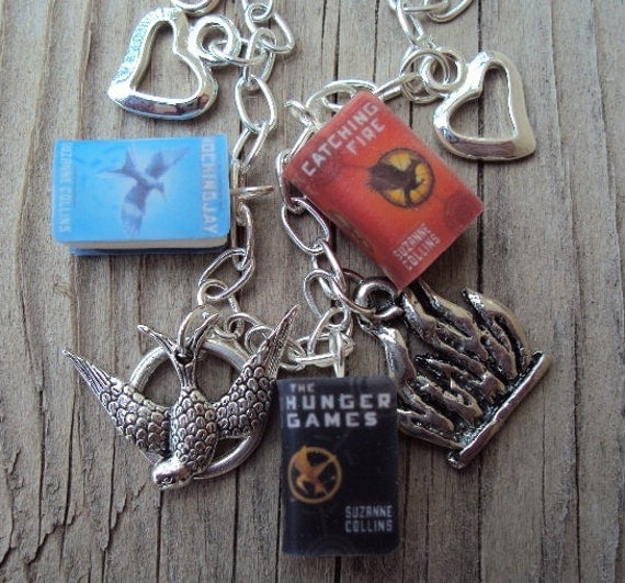 Simple HungerGames Books Charm Bracelet with Charms