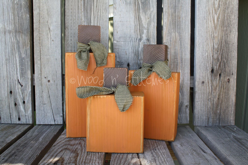 XL Wood Pumpkin set . . . great center piece all together or seperate (: