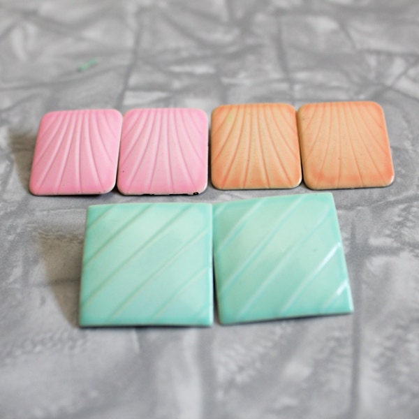 Set of 3 1980s pretty pastel square clip on earrings