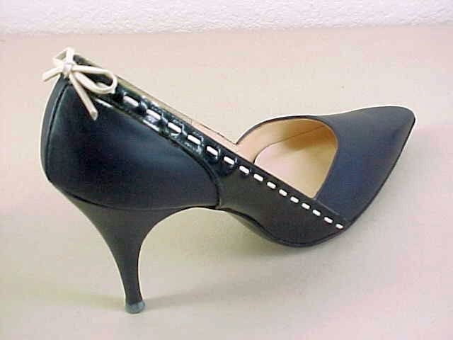 size 8 AAA 1950's MIB Navy Blue Leather Stiletto Pumps Hi-Heels Shoes with White Patent Leather Bow and Trim
