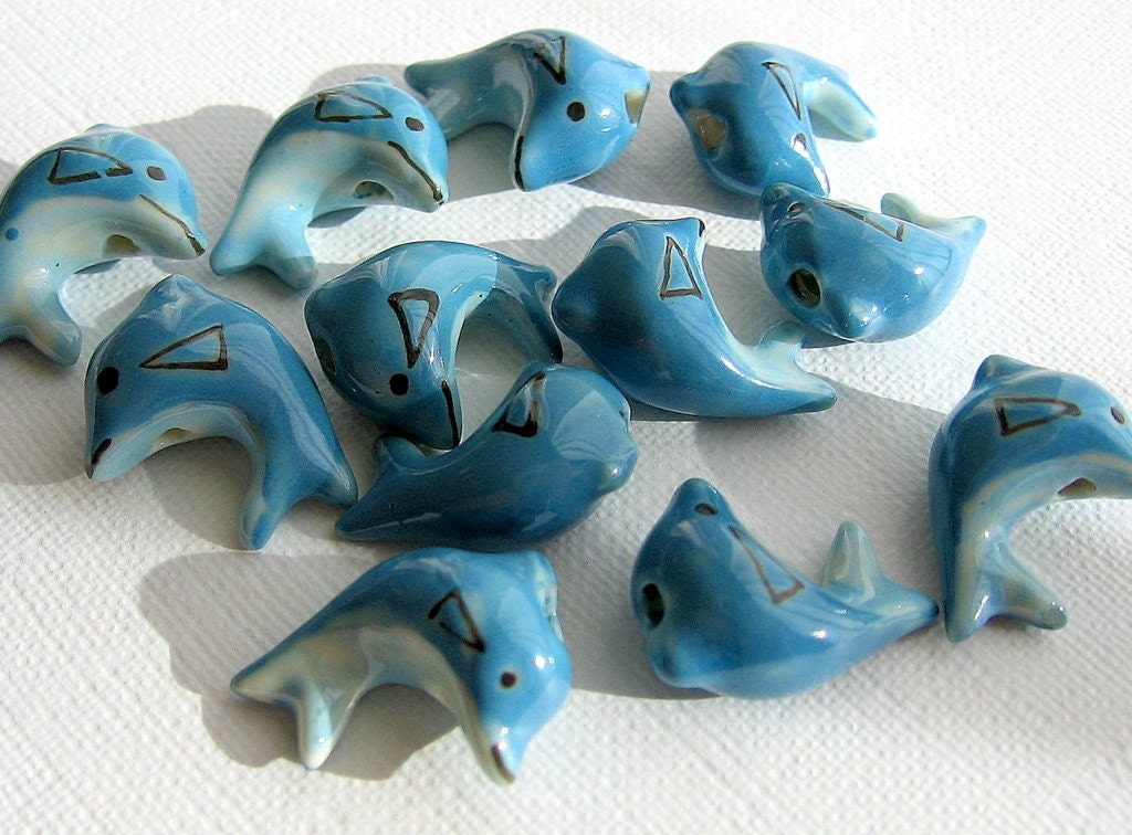 Ocean Blue Porcelain Dolphins (3 beads) - por031