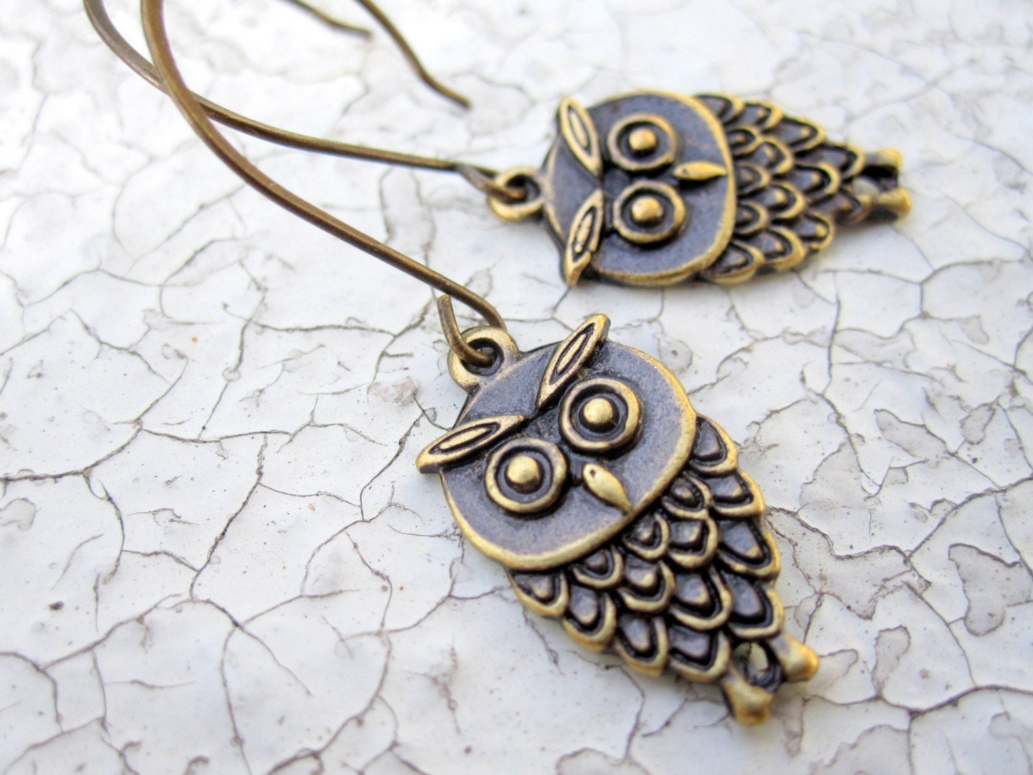 Owl earrings (antiqued brass) - Hoot