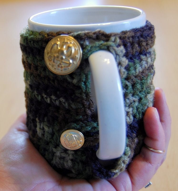 Grab Your 
Mug Cozy In Camo