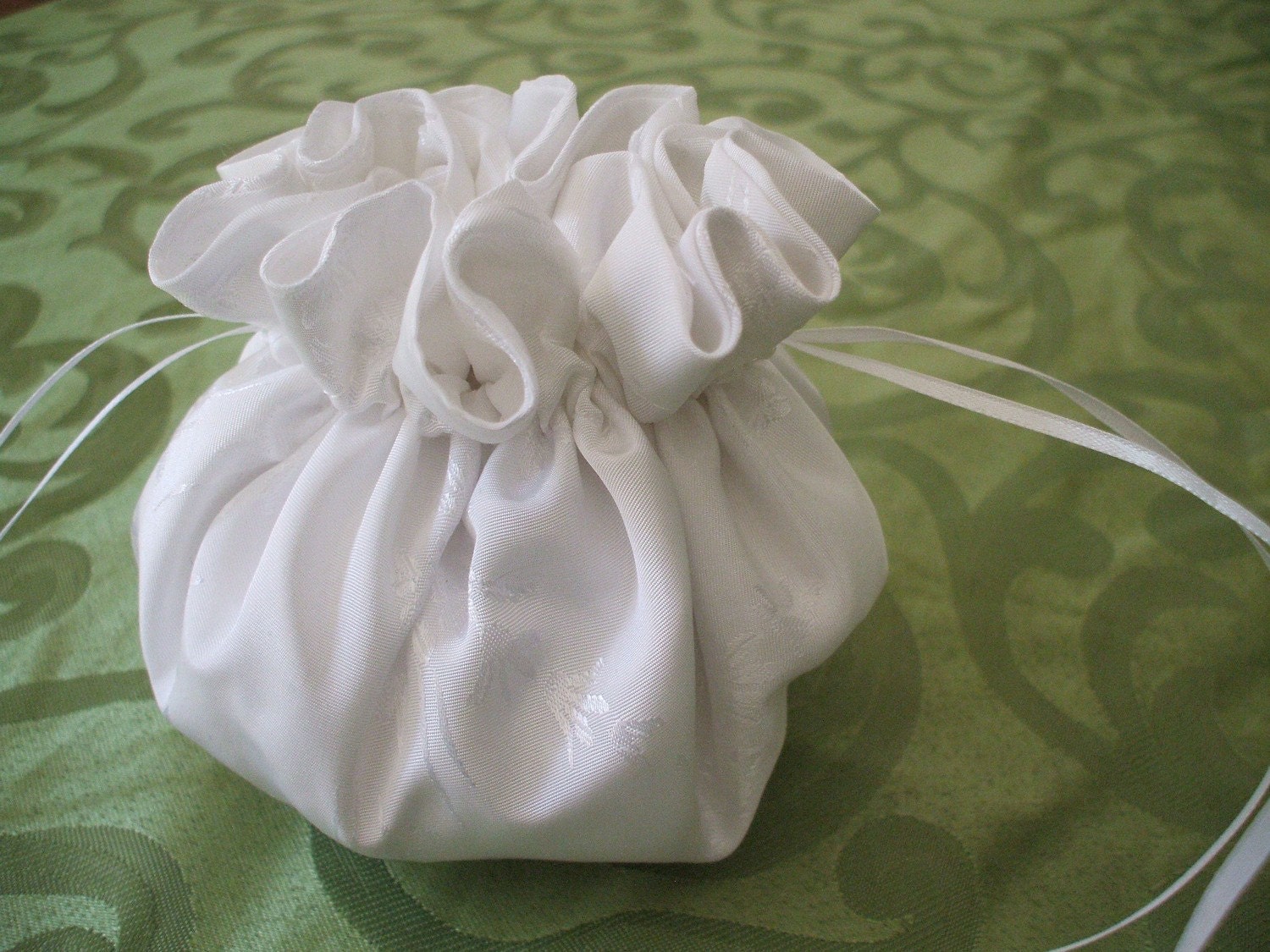 keepsake pouch for rosary, chapel veil, or memories in white