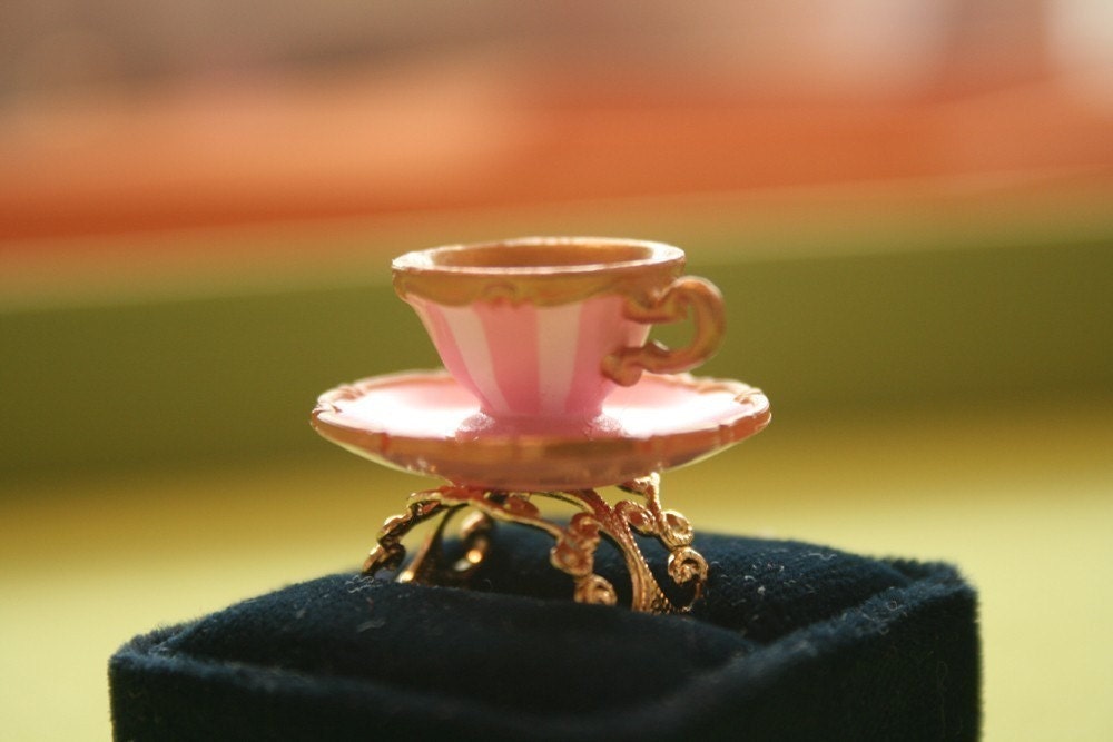 Alice in wonderland teacup ring