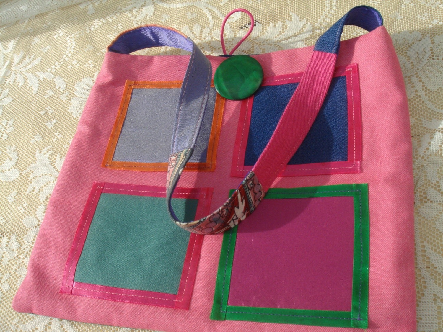 SALE-Hip to be Square tote