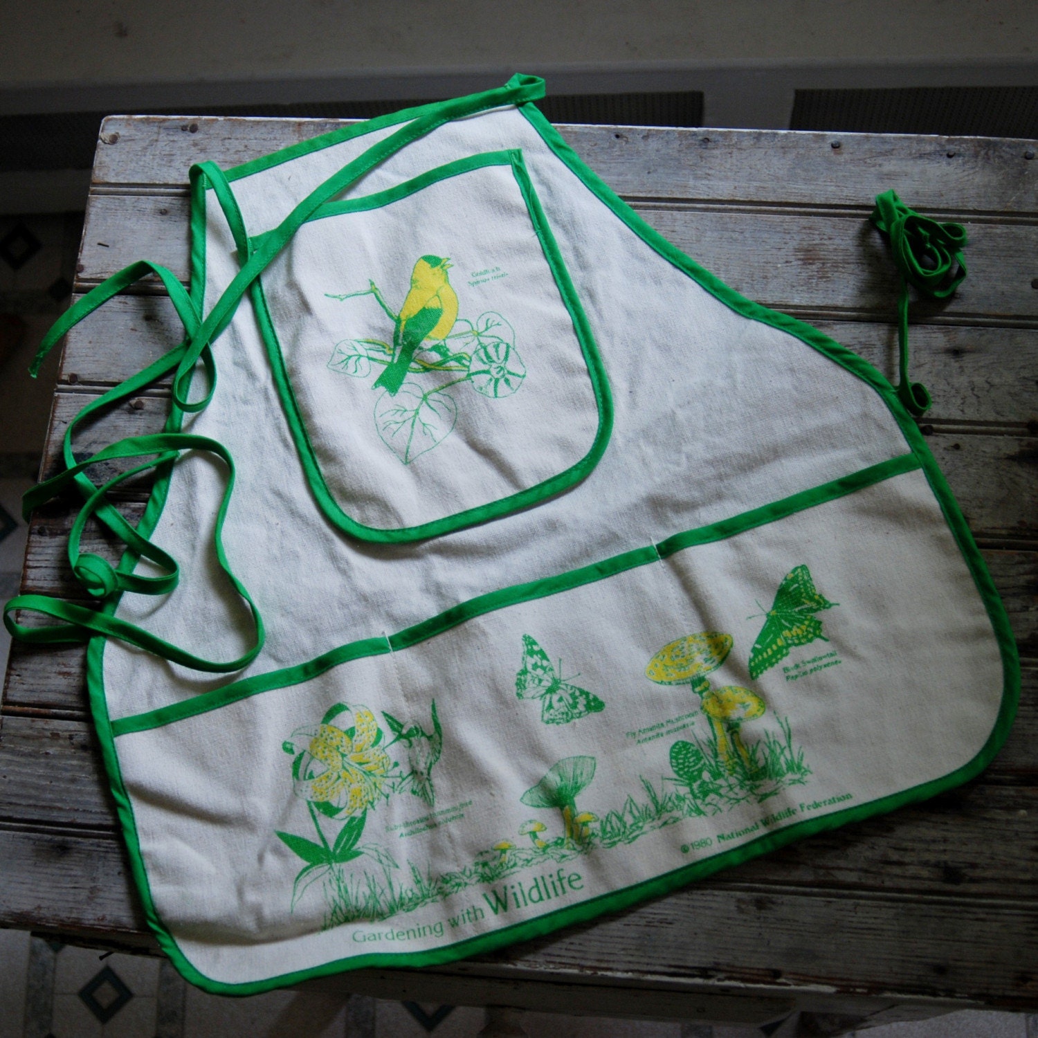 Gerdening with Wildlife vintage green and yello apron with birds and flowers