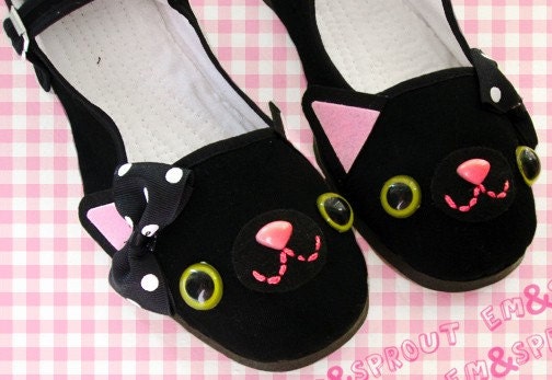 Happy Kitty Mary Jane Shoes - size 5