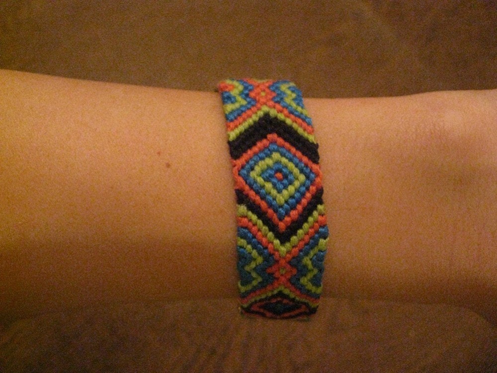 Friendship bracelets are easy to 