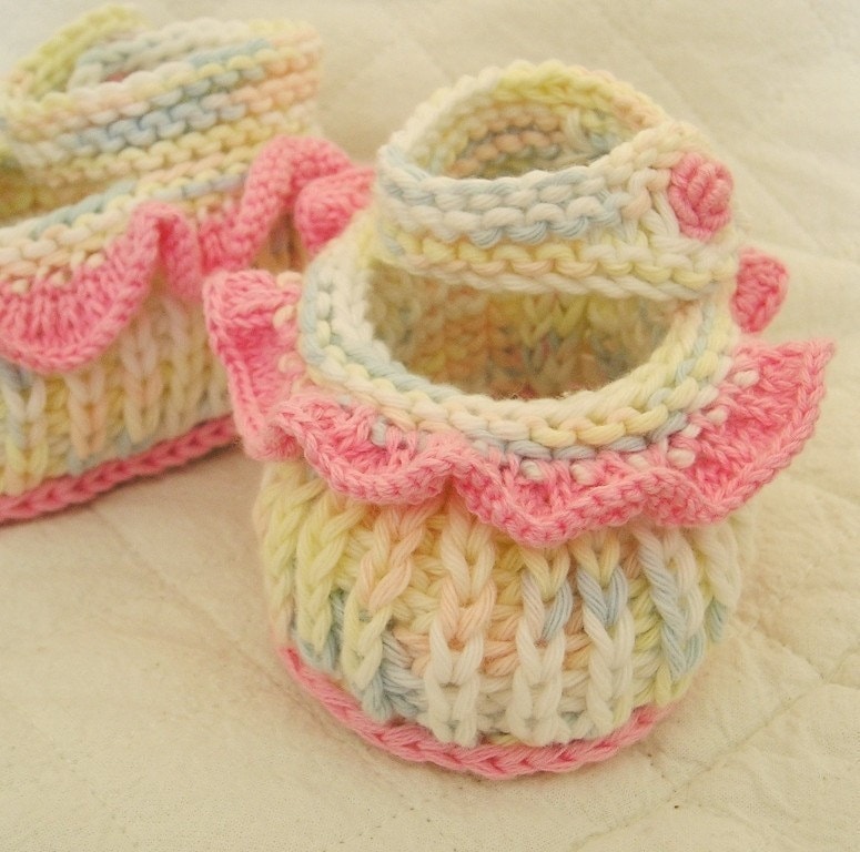 Easy Baby Booties - Free Knitting Pattern for Baby Booties