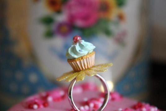 Cupcake On A Flower Ring