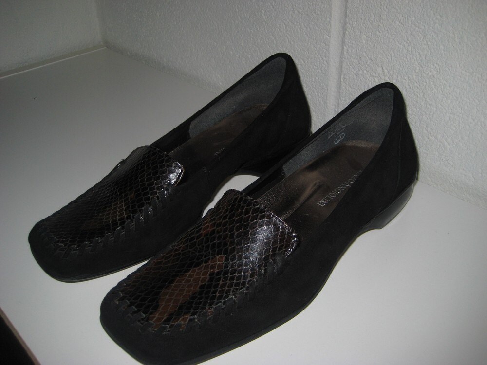black suede loafers. Vintage Enzo Angiolini Black Suede Loafers Shoes size 6. From TheRareBird