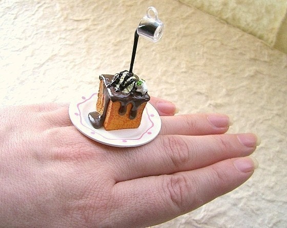 Chocolate Sauce Ice Cream on Bread Floating Japanese Ring