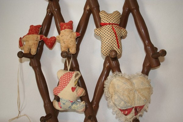 Pictures Of Bears With Hearts. Old Quilted Bears and Hearts
