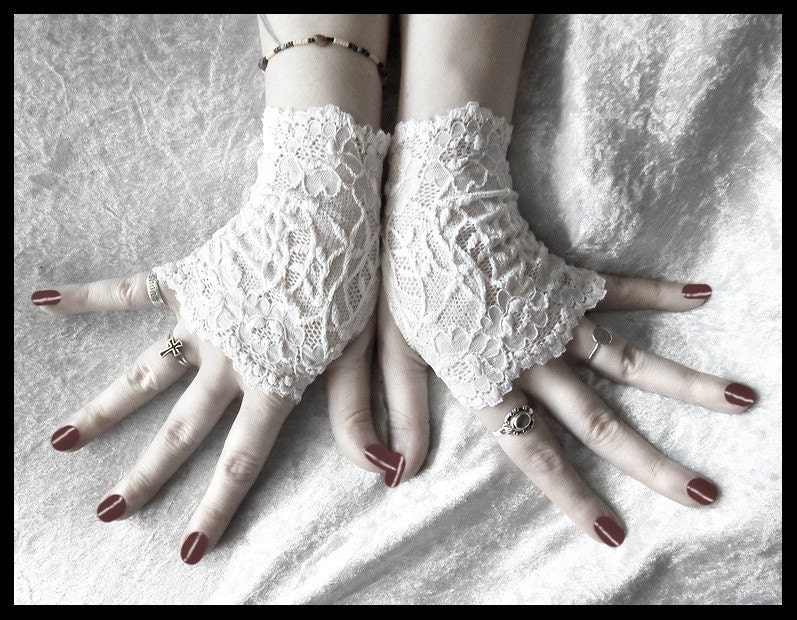fingerless gloves mittens. Elspeth Lace Fingerless Glove
