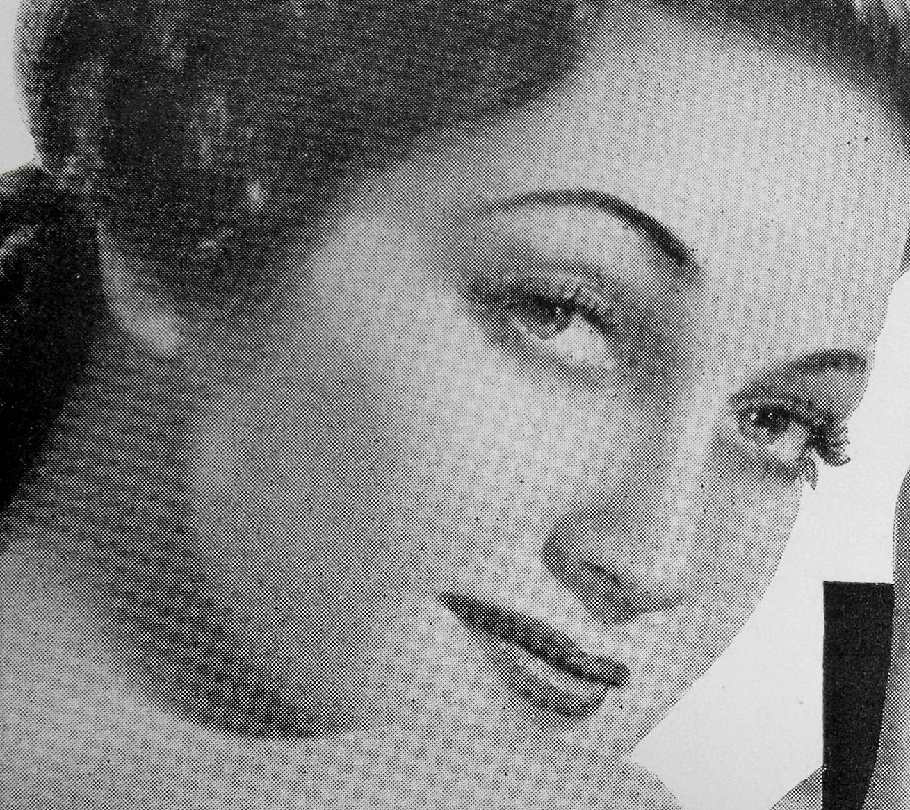 Dorothy Lamour 1941 Original LUX Soap Magazine Advertisement