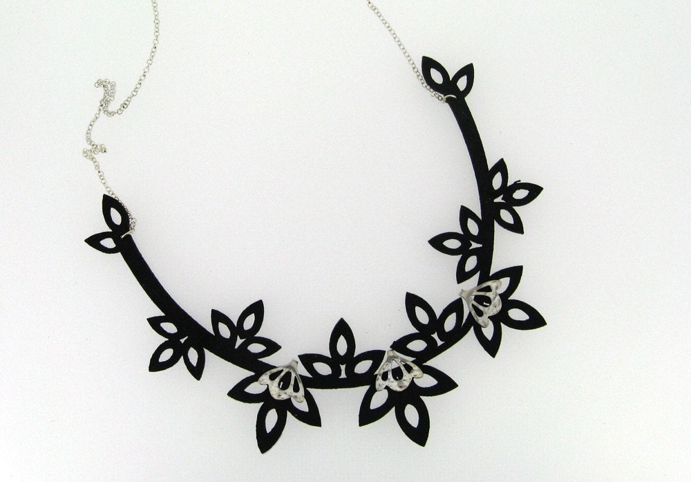 FOR SALE/ Delicate Tattoo Necklace. From eninaj